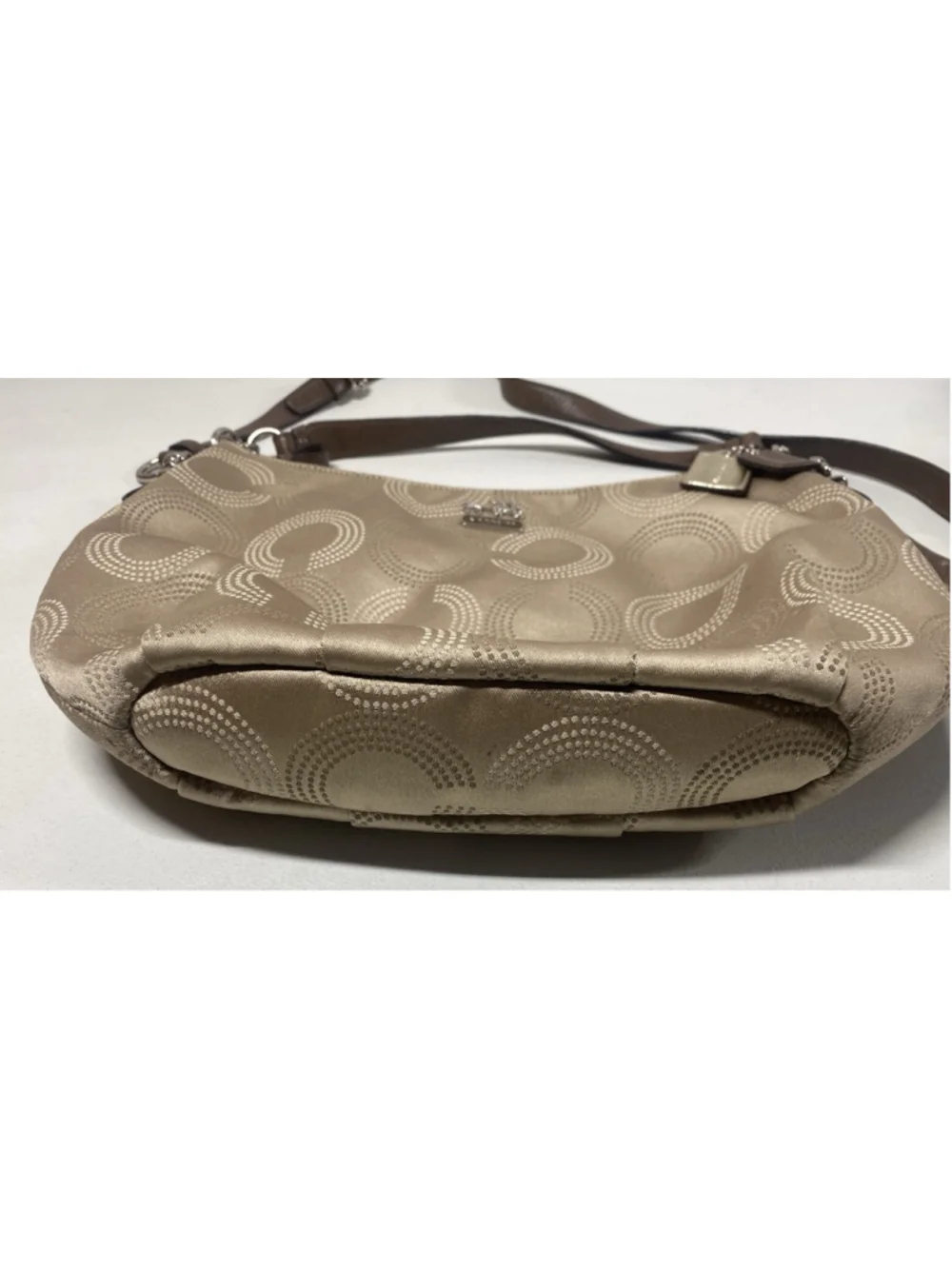 Vintage COACH MADISON Tan Jacquard Hobo Shoulder Bag F15929